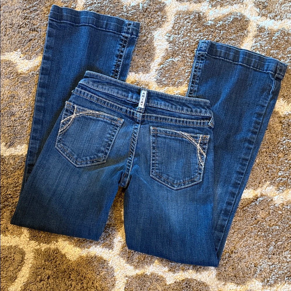 ARIAT Youth size 12 Classic Blue Jeans